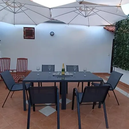 Studio Jemi Apartment *