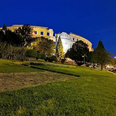 Studio Jemi Apartment