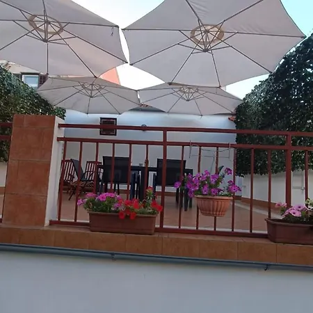 Studio Jemi Apartment