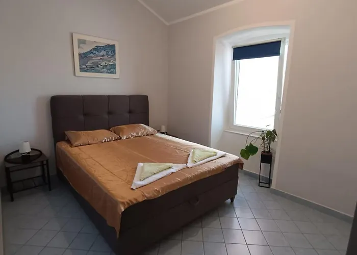 Studio Jemi Apartment Pula